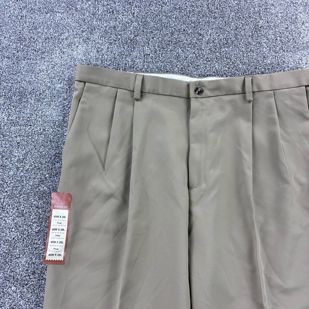 NWT Haggar Cool 18 Performance Khaki Pants Mens 40x29 Beige Classic Fit Pleated - Picture 2 of 6